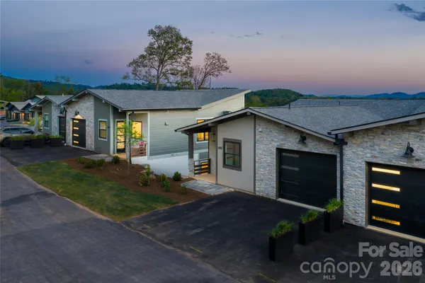 $1,165,000 | 610 Storybook Villas Trail, Asheville, NC 28804
