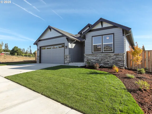 $599,900 | 2213 East Juniper Circle, Unit 17, La Center, WA 98629