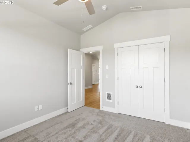 $599,900 | 2213 East Juniper Circle, Unit 17, La Center, WA 98629