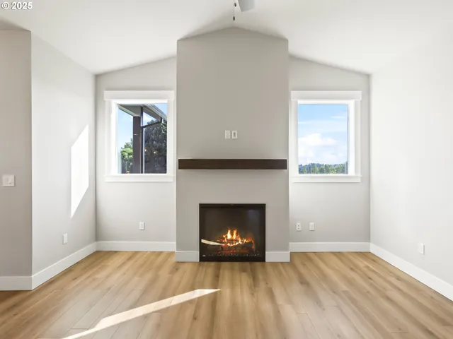 $599,900 | 2213 East Juniper Circle, Unit 17, La Center, WA 98629