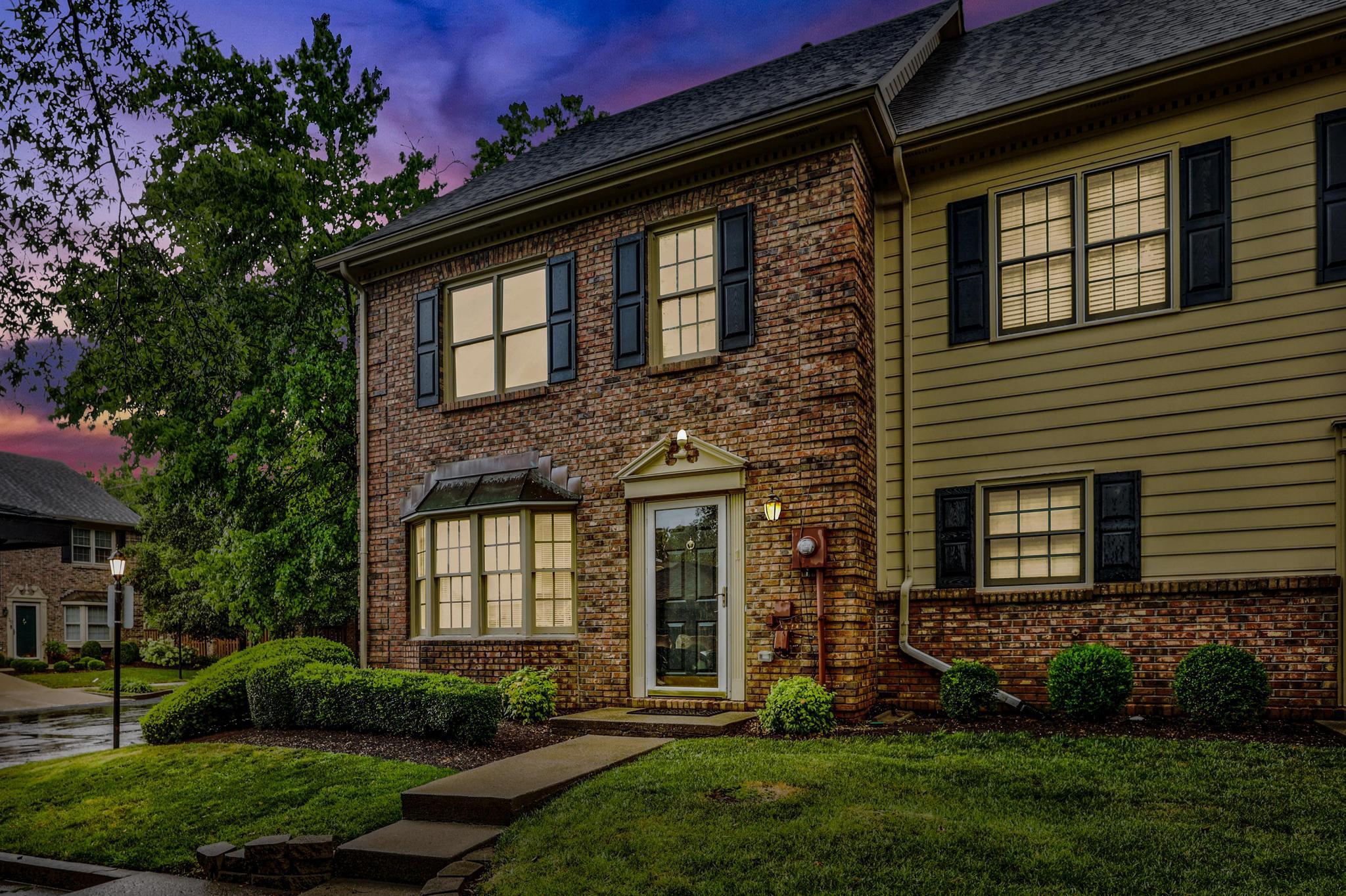 260 Old Mt Tabor Road, Unit 1 Lexington, KY 40502 - Photo 2 of 28 DM3A4683_4_5