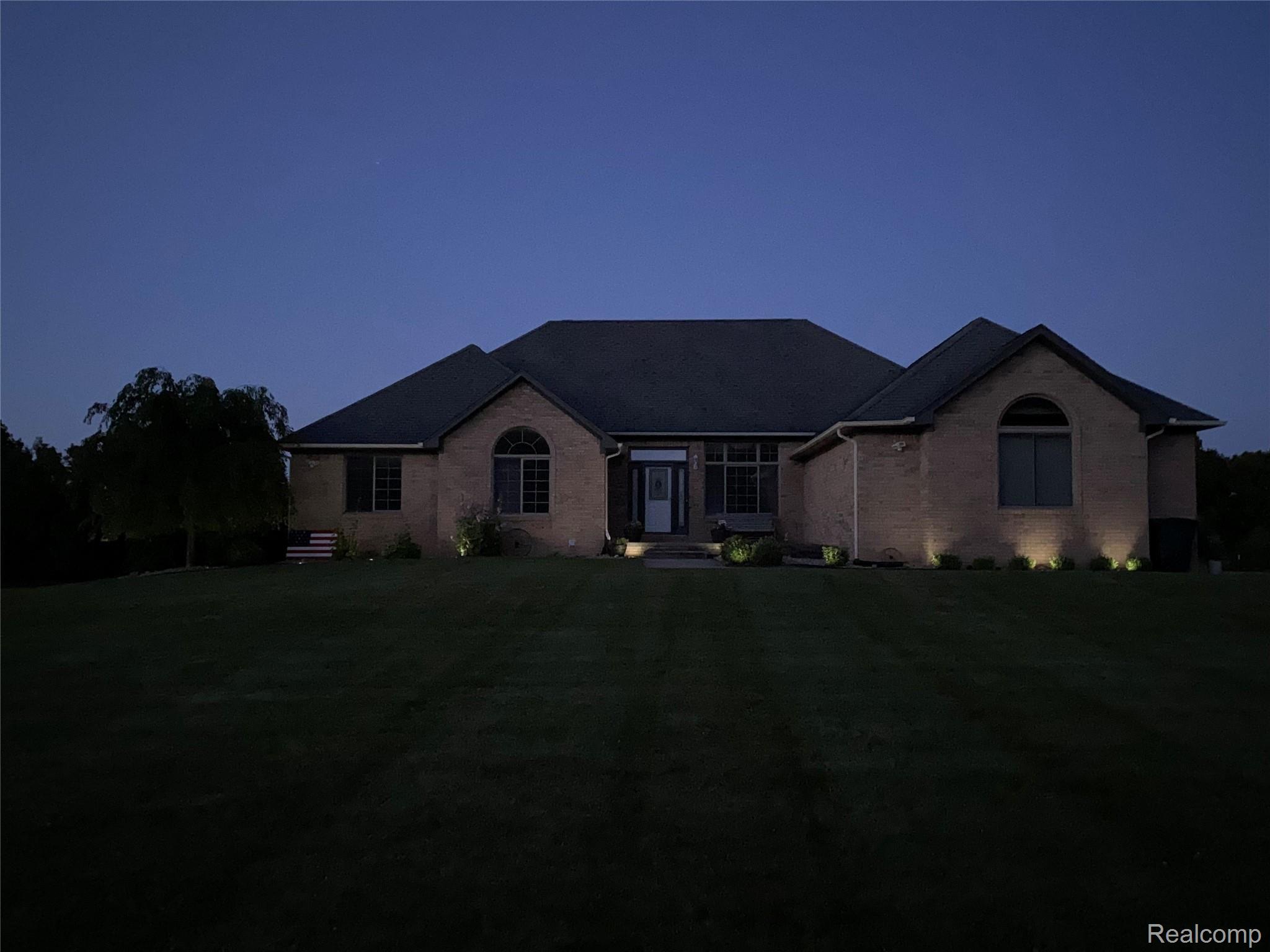 6335 Fox Ridge Almont, MI 48003 - Photo 13 of 66 A1C2200F-3170-4E87-B85C-1230F757C61C.jpeg