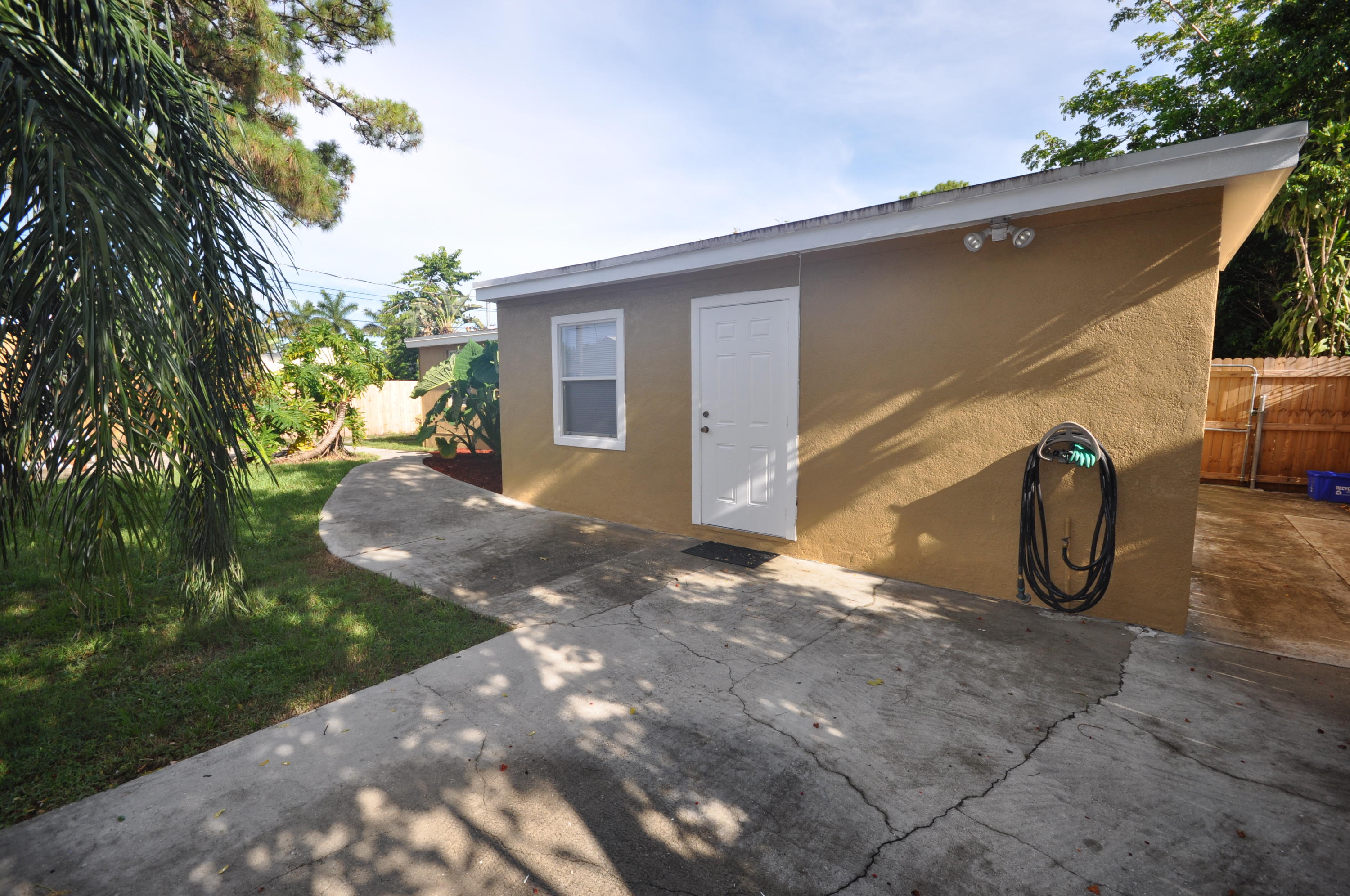 4959 Canton Road Lake Worth, FL 33463 - Photo 11 of 14 DSC_0144