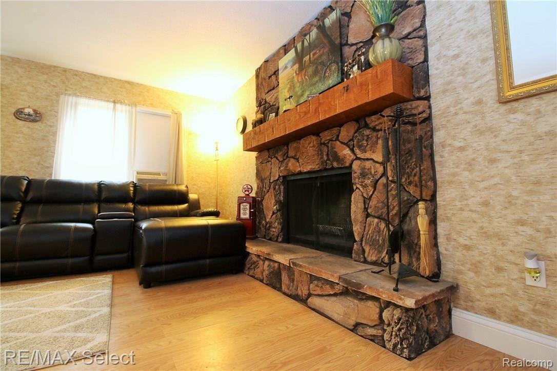 4131 Center Road Linden, MI 48451 - Photo 18 of 35 IMG_7826 (2).JPG