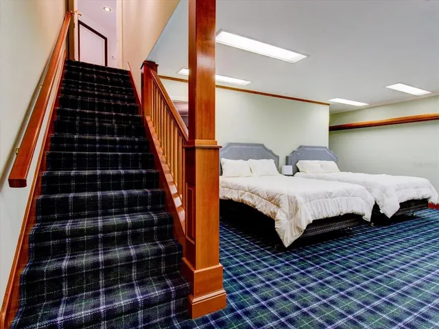 $2,600,000 | 518 Riverside Drive, Tarpon Springs, FL 34689