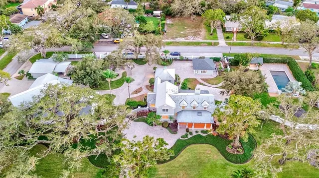 $2,600,000 | 518 Riverside Drive, Tarpon Springs, FL 34689