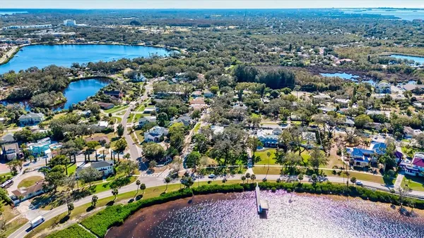 $2,800,000 | 518 Riverside Drive, Tarpon Springs, FL 34689