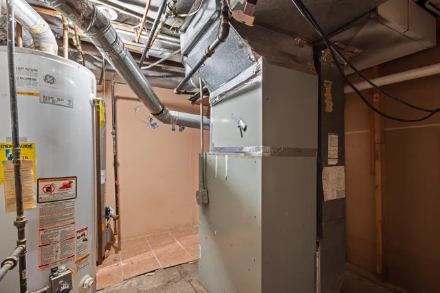 a view of walk in closet