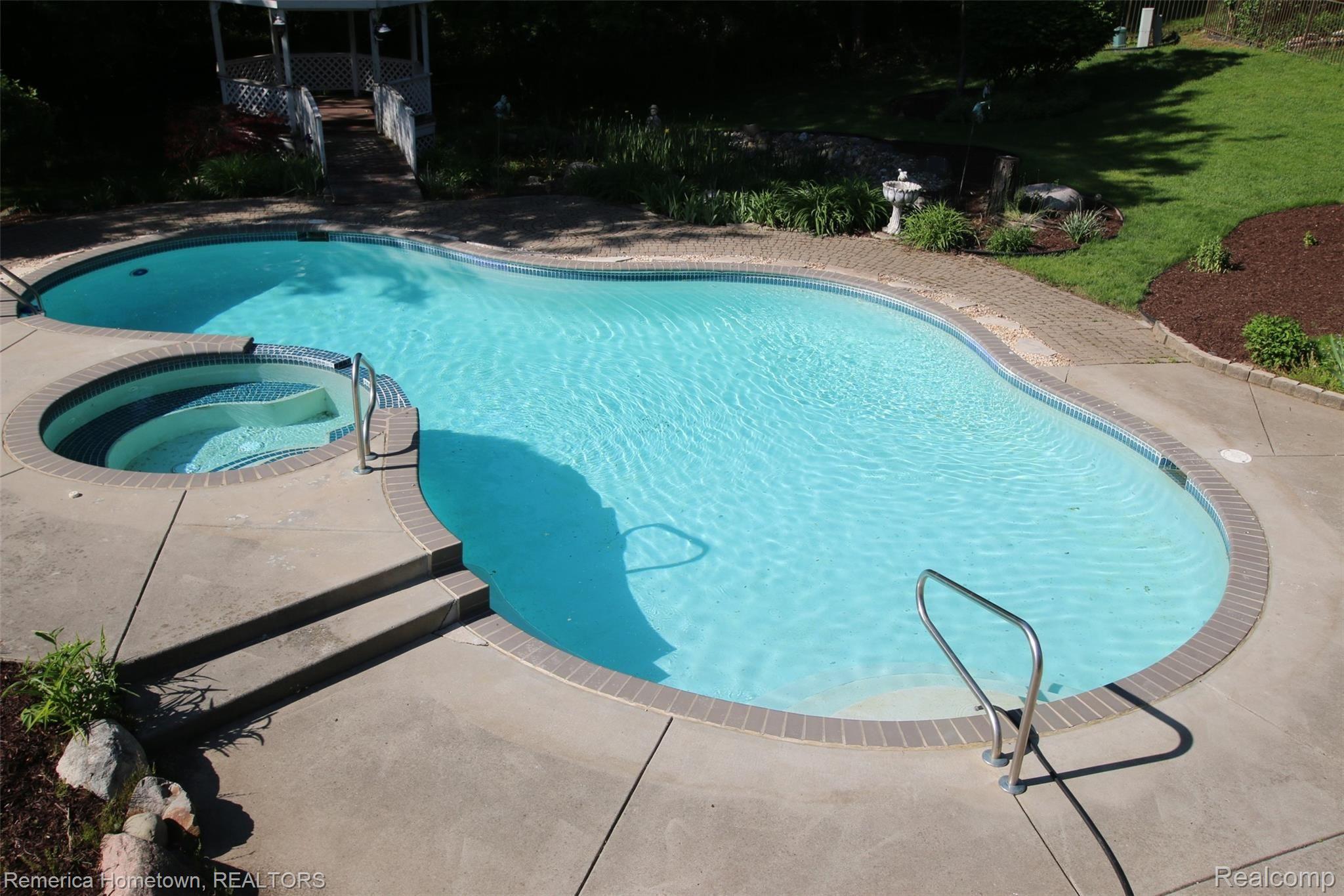 42486 Waterfall Road Northville, MI 48168 - Photo 13 of 35 IMG_2492.JPG
