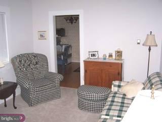 7328 Dungan Road Philadelphia, PA 19111 - Photo 3 of 6 Gallery Image 3