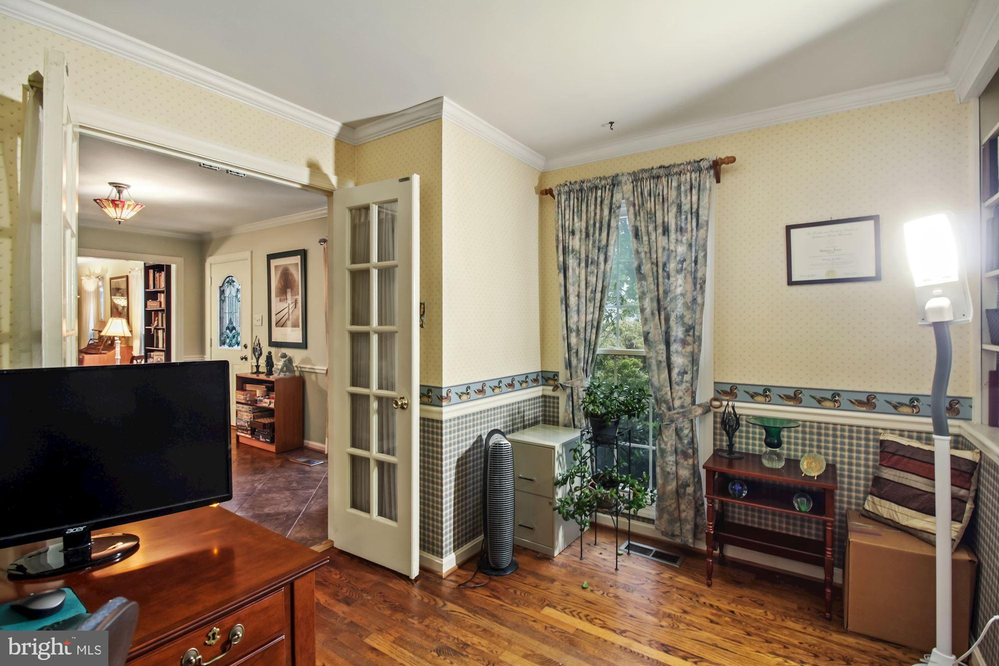 4247 Stafford Road Olney, MD 20832 - Photo 9 of 47 Den/Study off Foyer