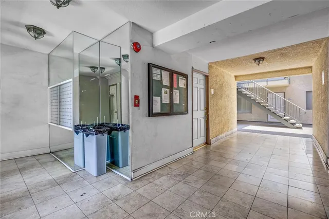 $399,950 | 7035 Woodley Avenue, Unit 113, Van Nuys, CA 91406