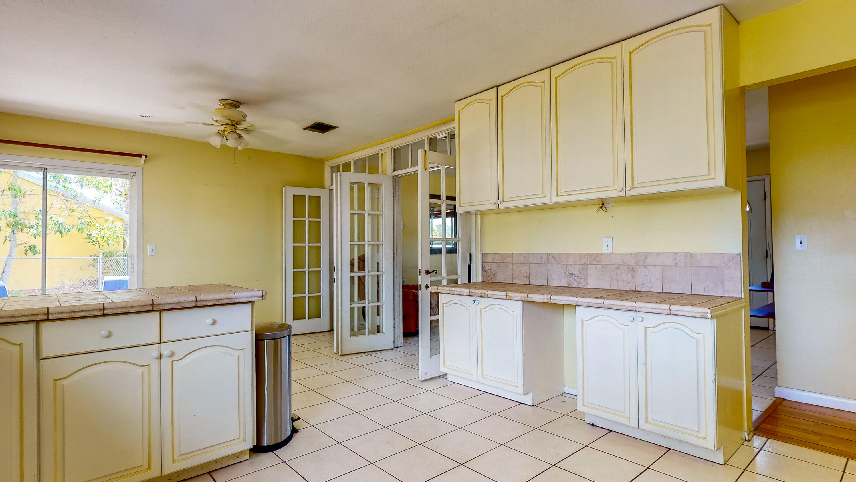 391 Southwest Homeland Road Port St. Lucie, FL 34953 - Photo 11 of 46 Kitchen