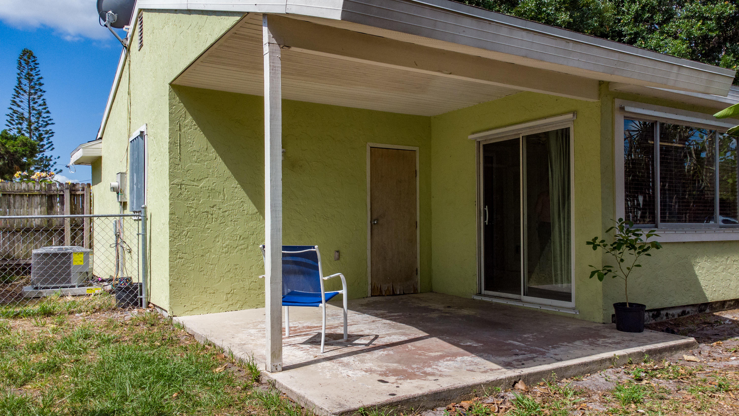 391 Southwest Homeland Road Port St. Lucie, FL 34953 - Photo 32 of 46 Covered Patio
