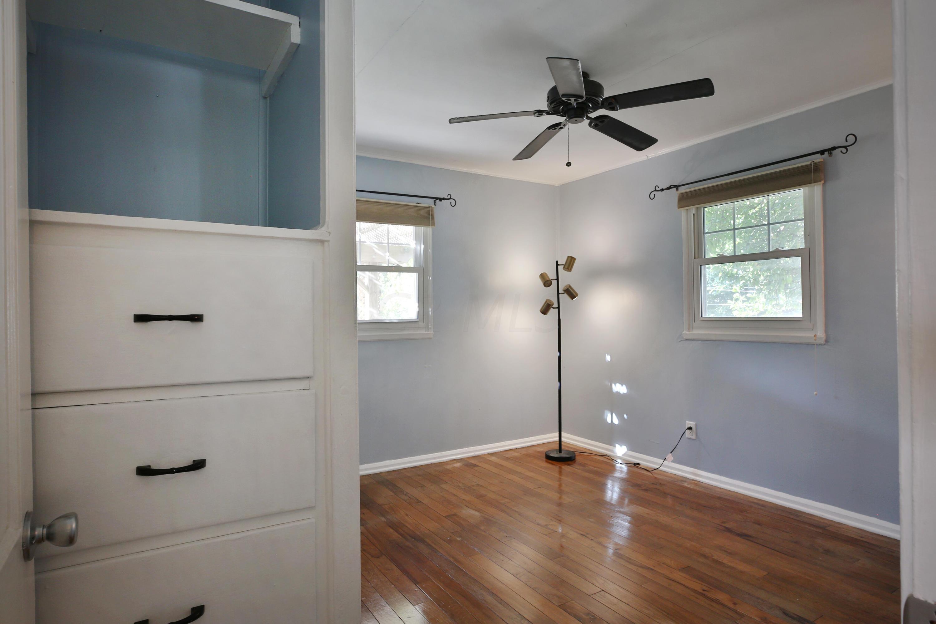 199 East Weisheimer Road Columbus, OH 43214 - Photo 20 of 37