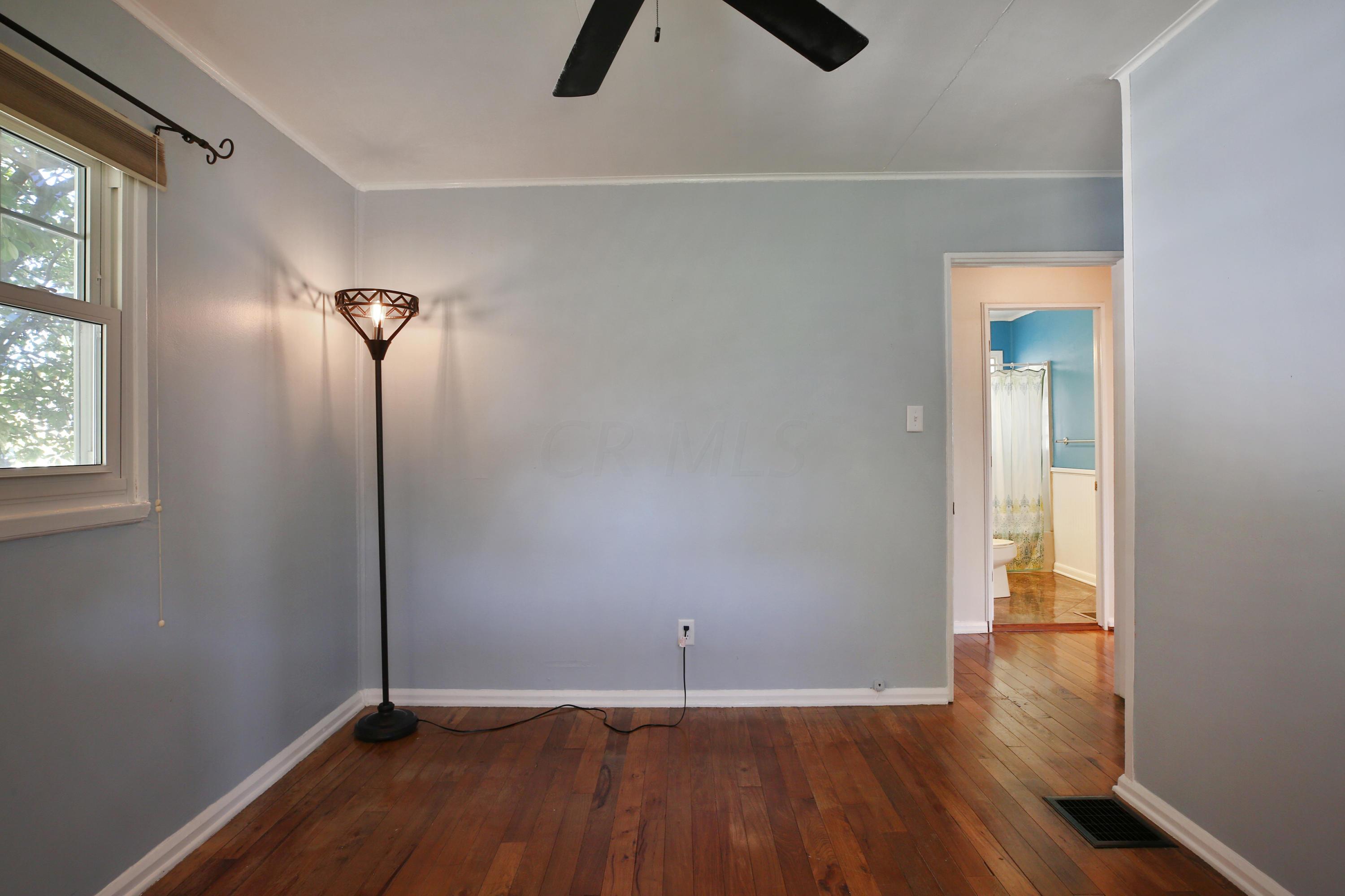 199 East Weisheimer Road Columbus, OH 43214 - Photo 22 of 37