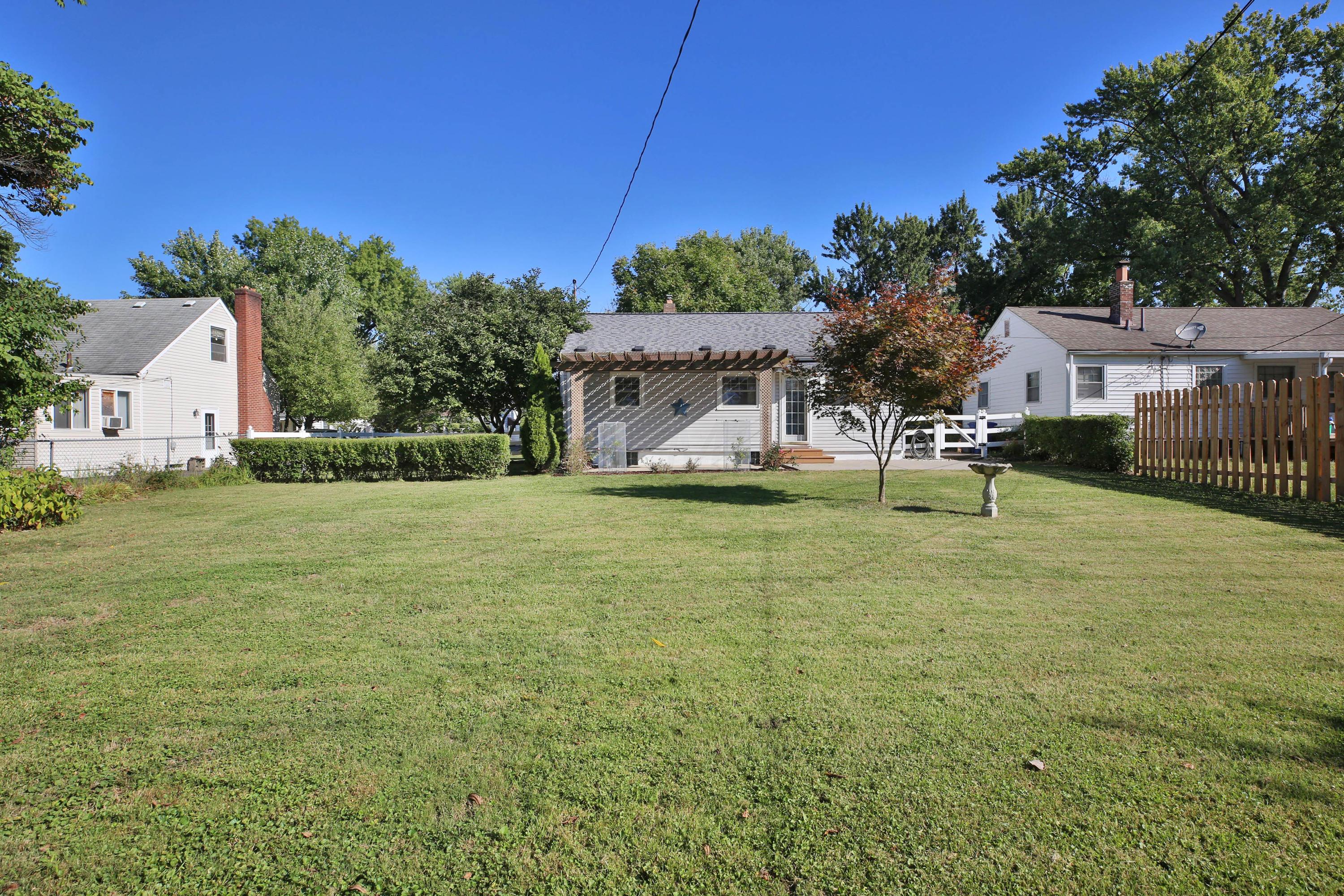 199 East Weisheimer Road Columbus, OH 43214 - Photo 32 of 37