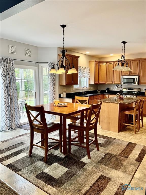 752 Weatherstone Road Holland, OH 43528 - Photo 8 of 30 Gallery Image 8