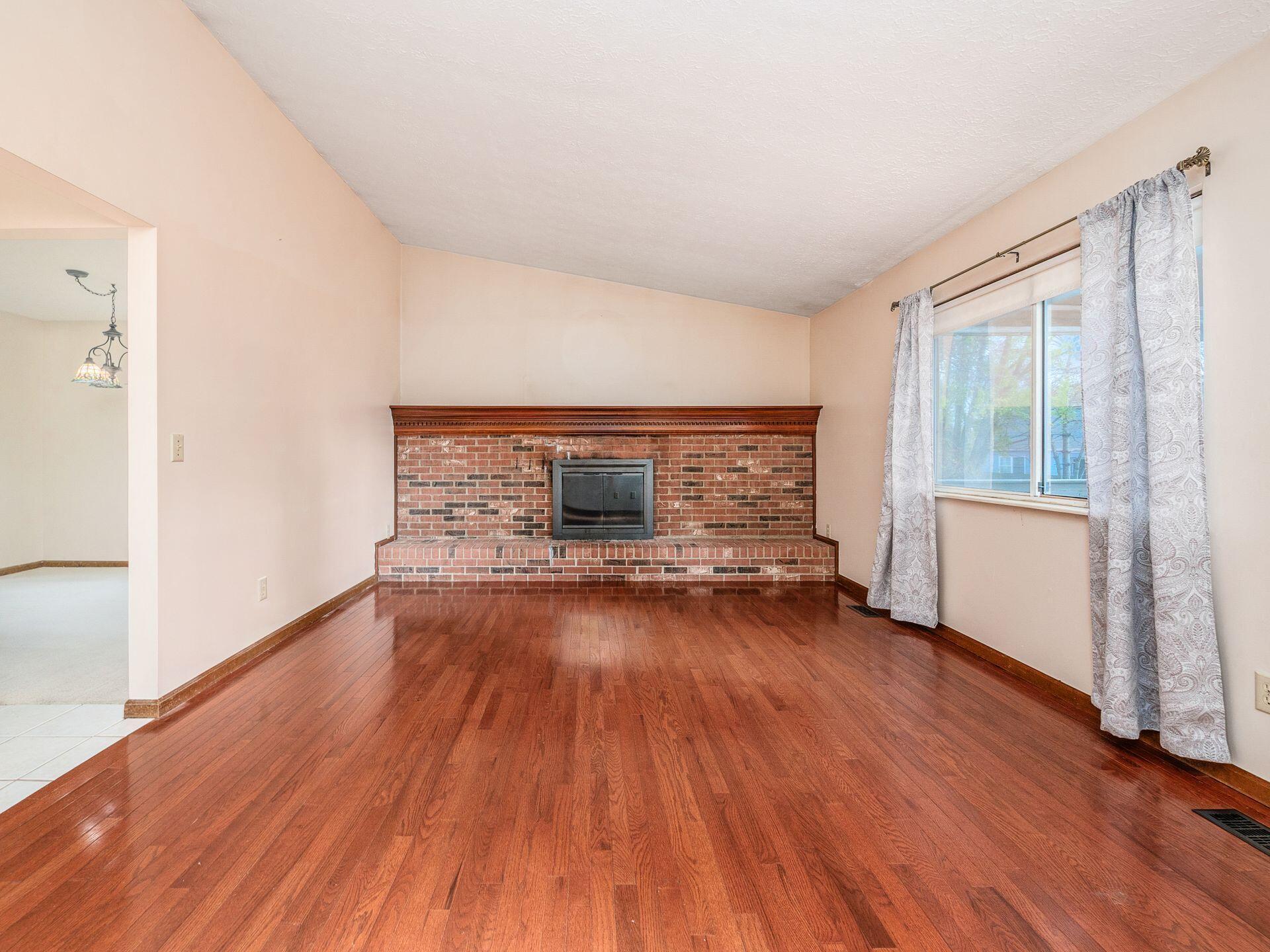 3935 O Shannon Road Dublin, OH 43016 - Photo 23 of 45 Family Room 5