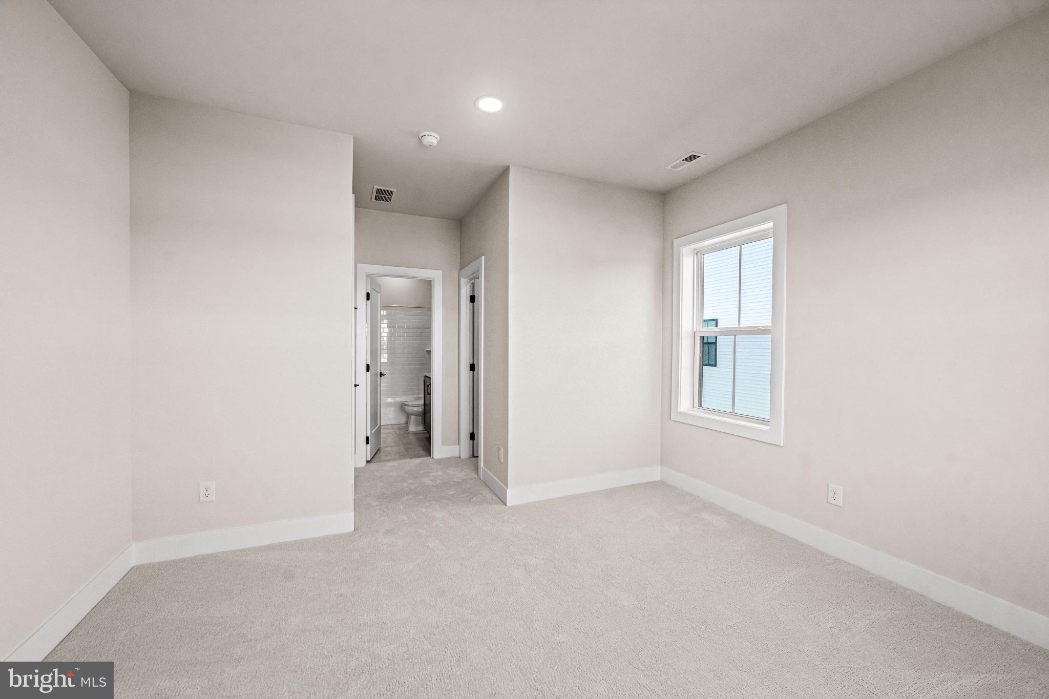 133 Alroy Road Malvern, PA 19355 - Photo 23 of 48 Spacious, light-filled room ready for personali...