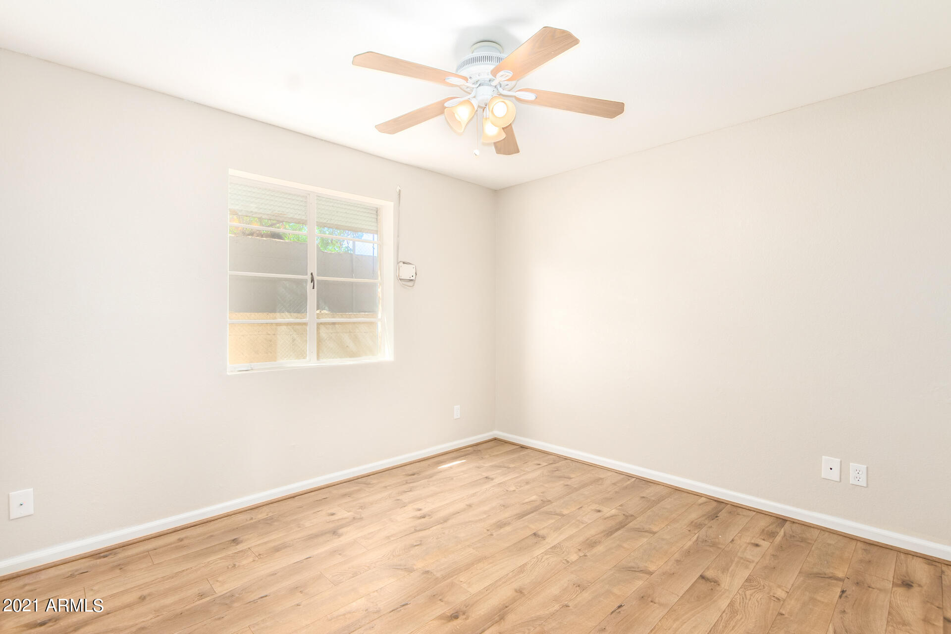 202 East Ruth Avenue, Unit 1 Phoenix, AZ 85020 - Photo 15 of 21 0019-17-Ruth