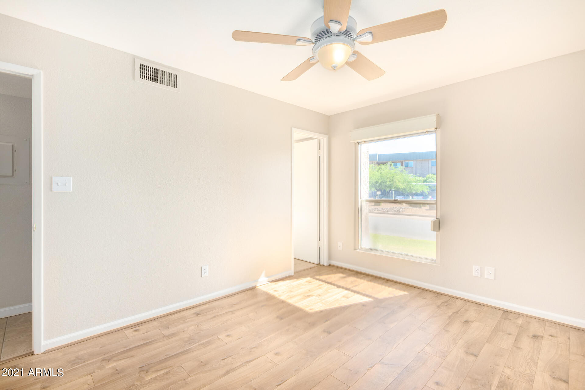 202 East Ruth Avenue, Unit 1 Phoenix, AZ 85020 - Photo 17 of 21 0023-21-Ruth