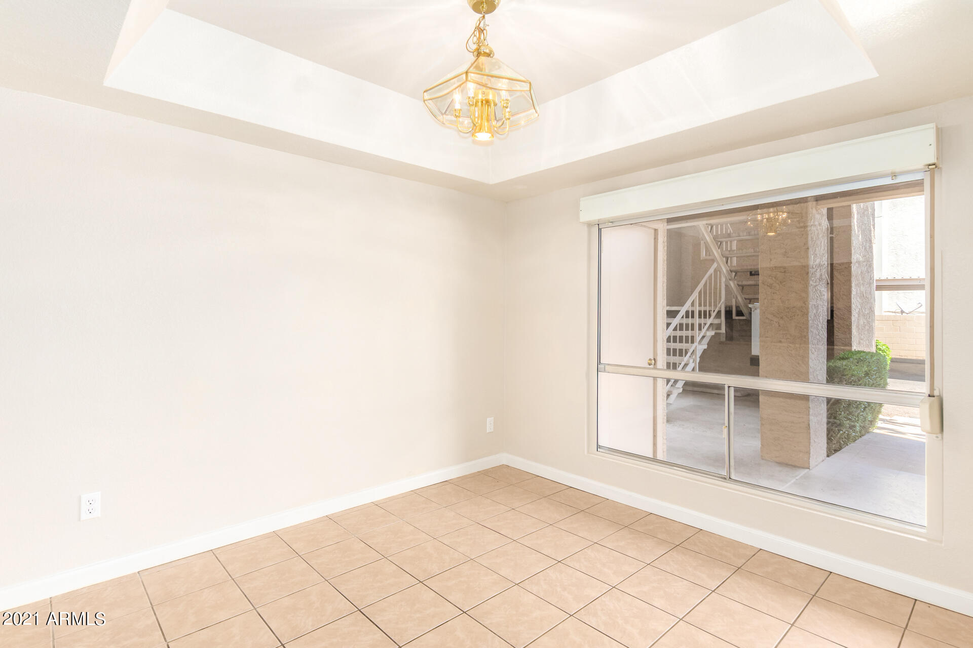 202 East Ruth Avenue, Unit 1 Phoenix, AZ 85020 - Photo 9 of 21 0011-09-Ruth