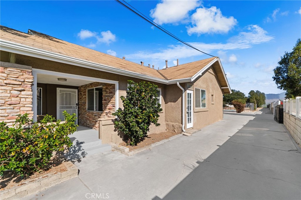 5555 Grand Riverside, CA 92504 - Photo 2 of 41
