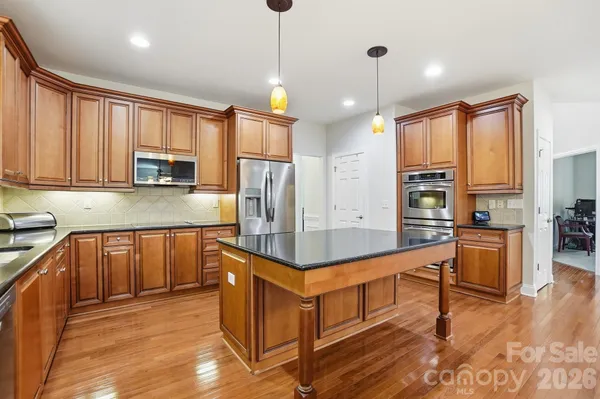 $919,000 | 807 Crown Vista Court, Wesley Chapel, NC 28110