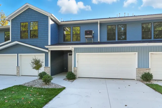 $789,000 | 19 Ln 345 Crooked Lake, Angola, IN 46703