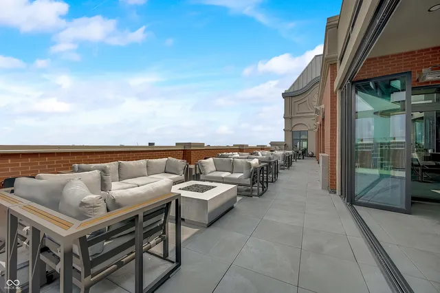 $3,600,000 | 720 South Rangeline Road, Unit 701, Carmel, IN 46032