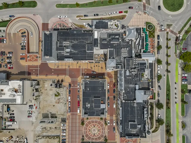 $3,600,000 | 720 South Rangeline Road, Unit 701, Carmel, IN 46032