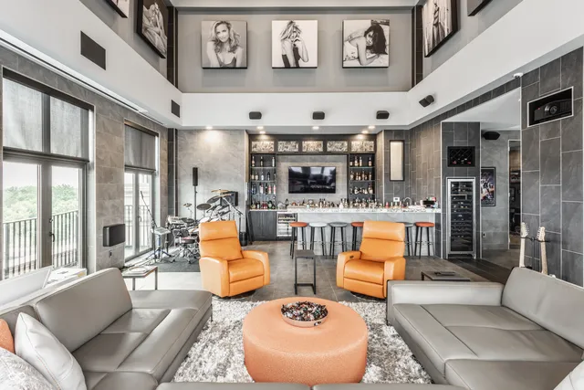 $3,600,000 | 720 South Rangeline Road, Unit 701, Carmel, IN 46032