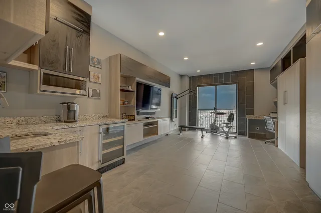 $3,600,000 | 720 South Rangeline Road, Unit 701, Carmel, IN 46032