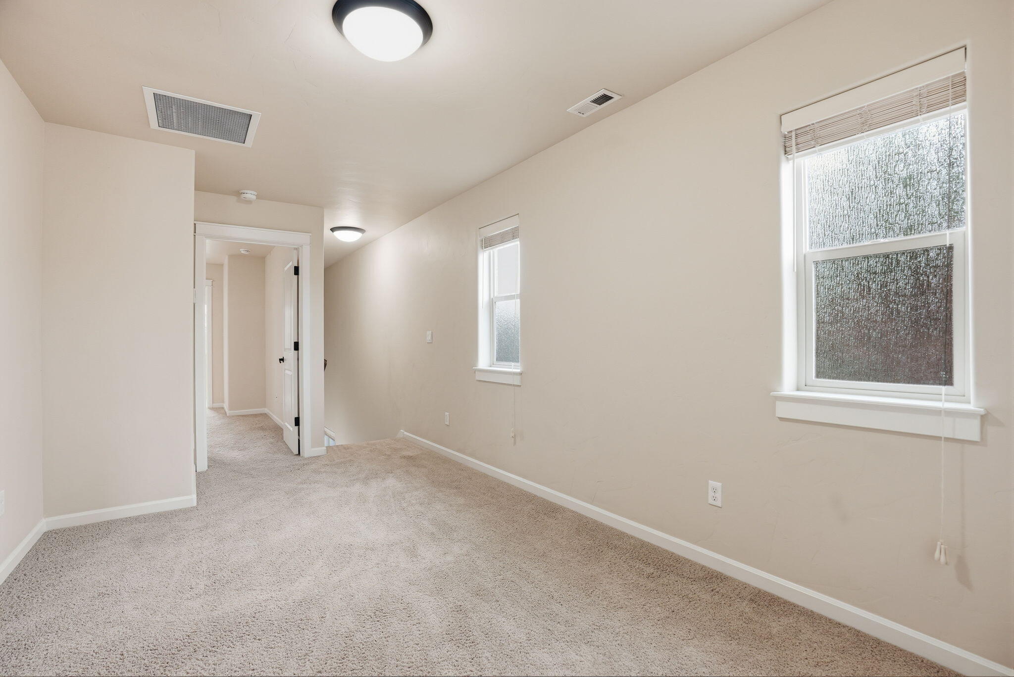3249 Southwest 28th Street Redmond, OR 97756 - Photo 17 of 39 17-web-or-mls-Riley_Visuals_017