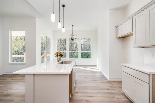 $421,000 | 1531 South Meadowhaven Street, Andover, KS 67002