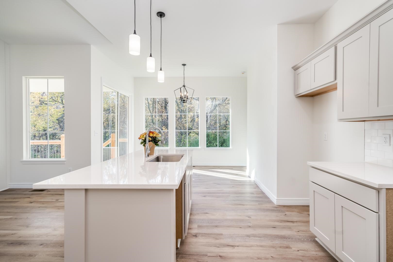 1531 South Meadowhaven Street Andover, KS 67002 - Photo 11 of 35