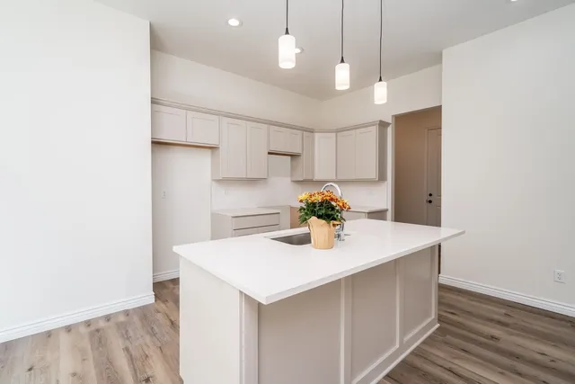 $421,000 | 1531 South Meadowhaven Street, Andover, KS 67002