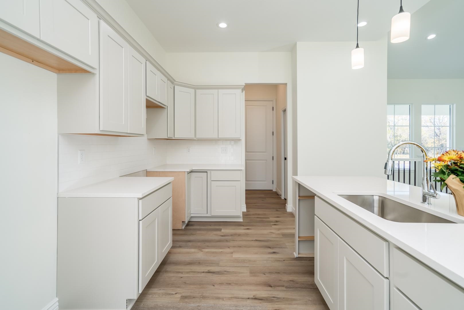 1531 South Meadowhaven Street Andover, KS 67002 - Photo 9 of 35