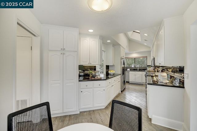 $888,000 | 3535 Terra Granada Drive, Unit 4C, Walnut Creek, CA 94595