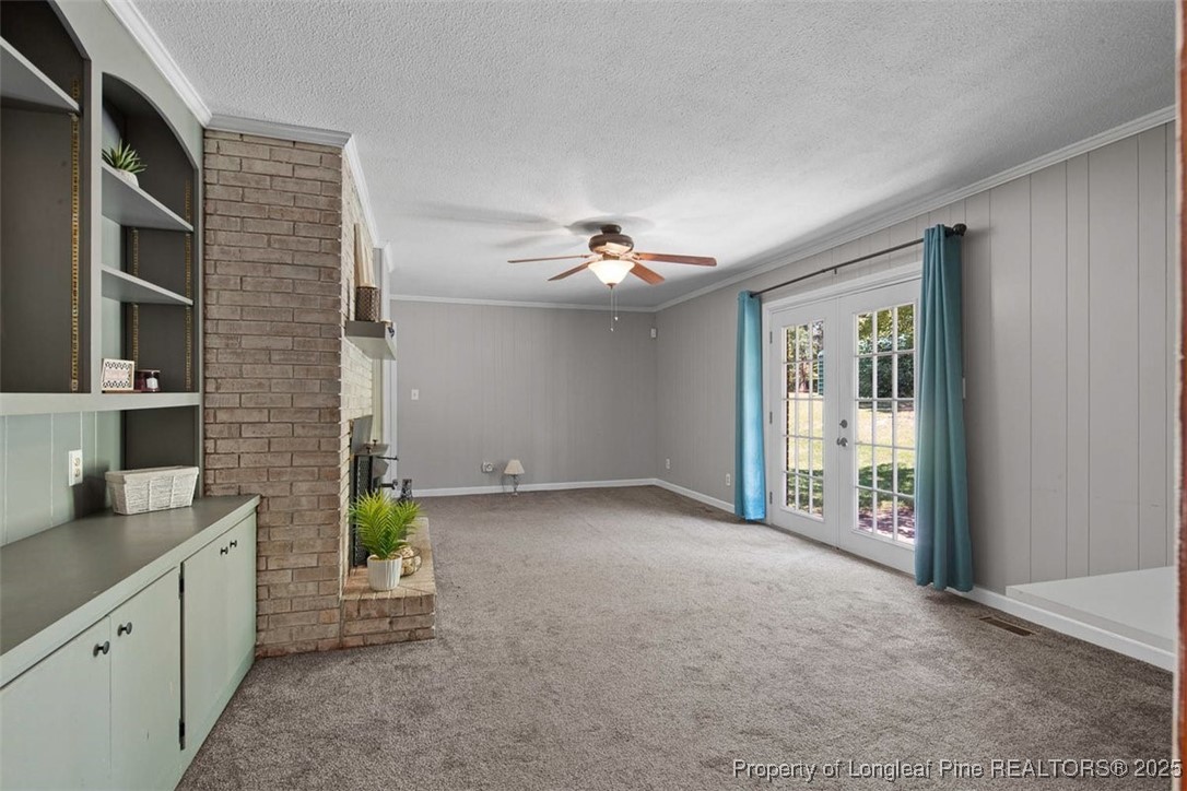 2434 North Bragg Boulevard Spring Lake, NC 28390 - Photo 17 of 44 a view of an empty room and window