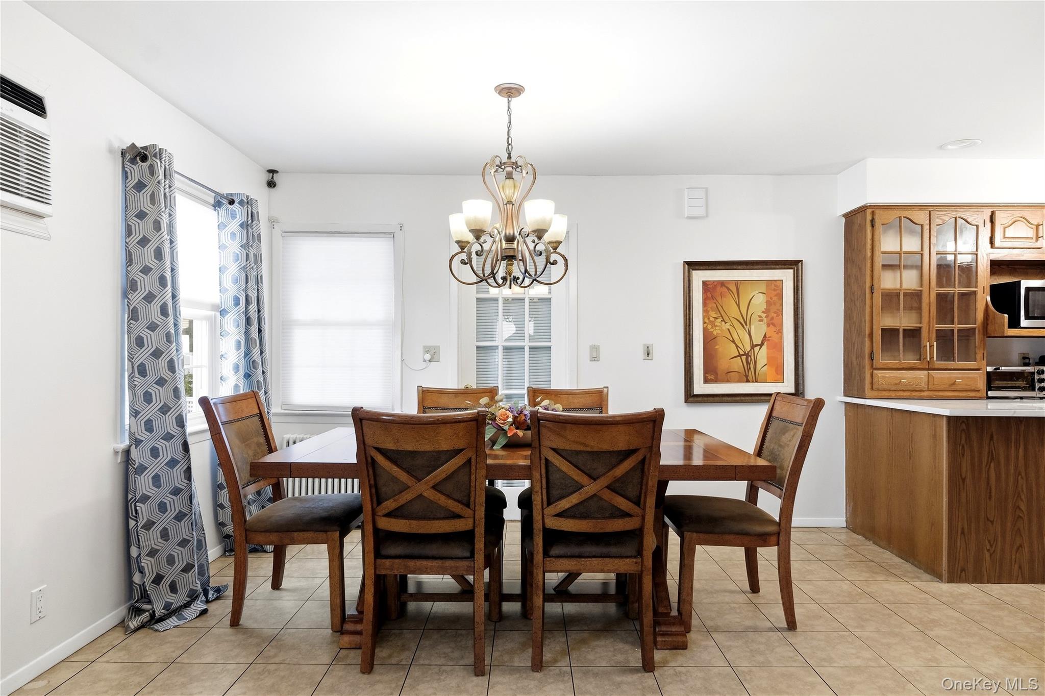 205 Stuart Road Valley Stream, NY 11581 - Photo 7 of 27 Gallery Image 7