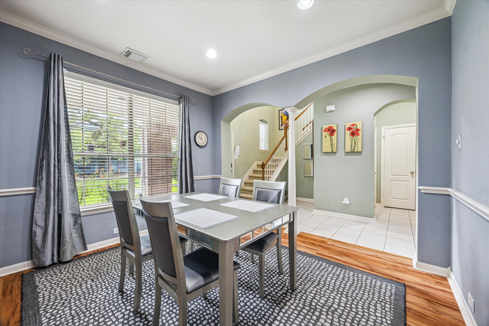 2403 Clippers Square Houston, TX 77058 - Photo 4 of 20 a view of a dining room with furniture