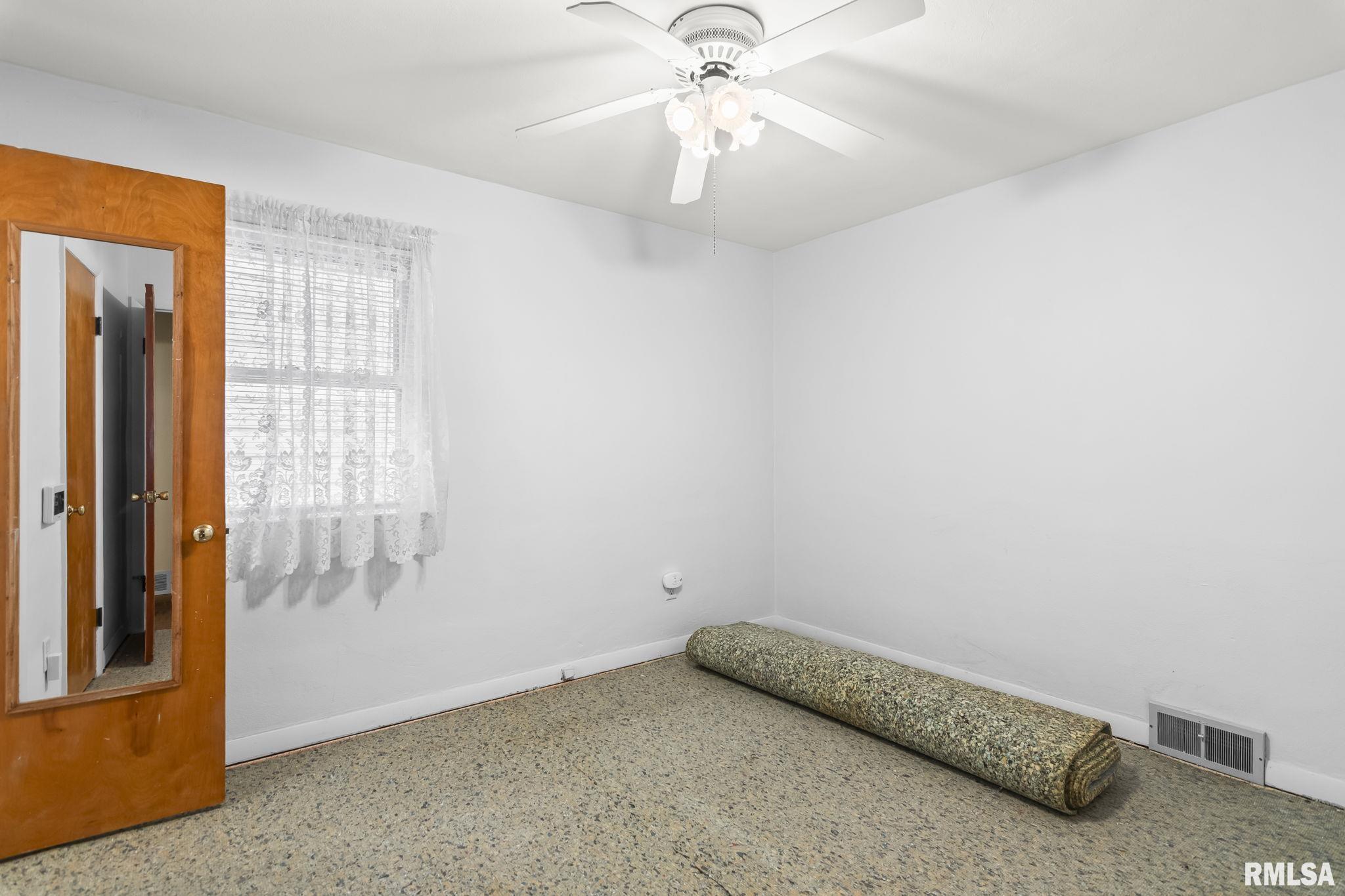 1527 Chalmers Street Springfield, IL 62703 - Photo 19 of 31