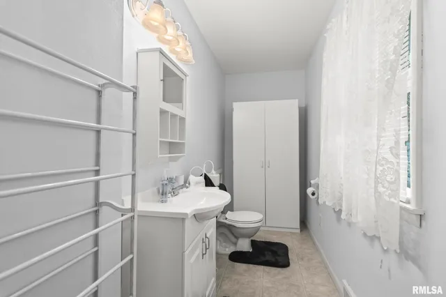 $119,900 | 1527 Chalmers Street, Springfield, IL 62703