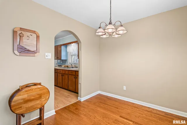 $119,900 | 1527 Chalmers Street, Springfield, IL 62703