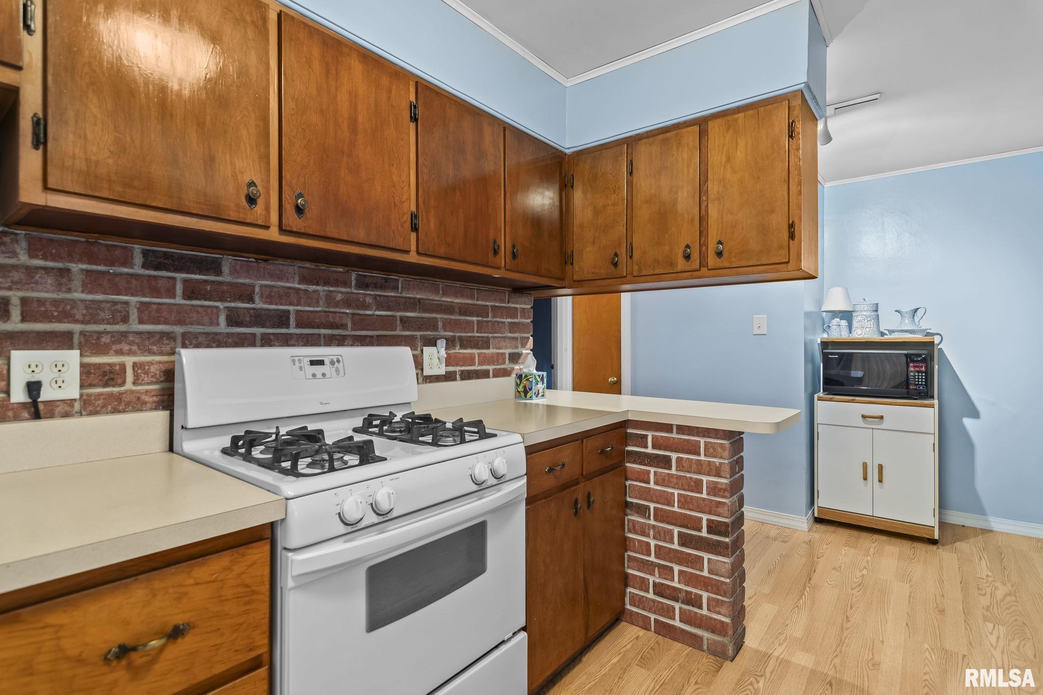 1527 Chalmers Street Springfield, IL 62703 - Photo 9 of 31