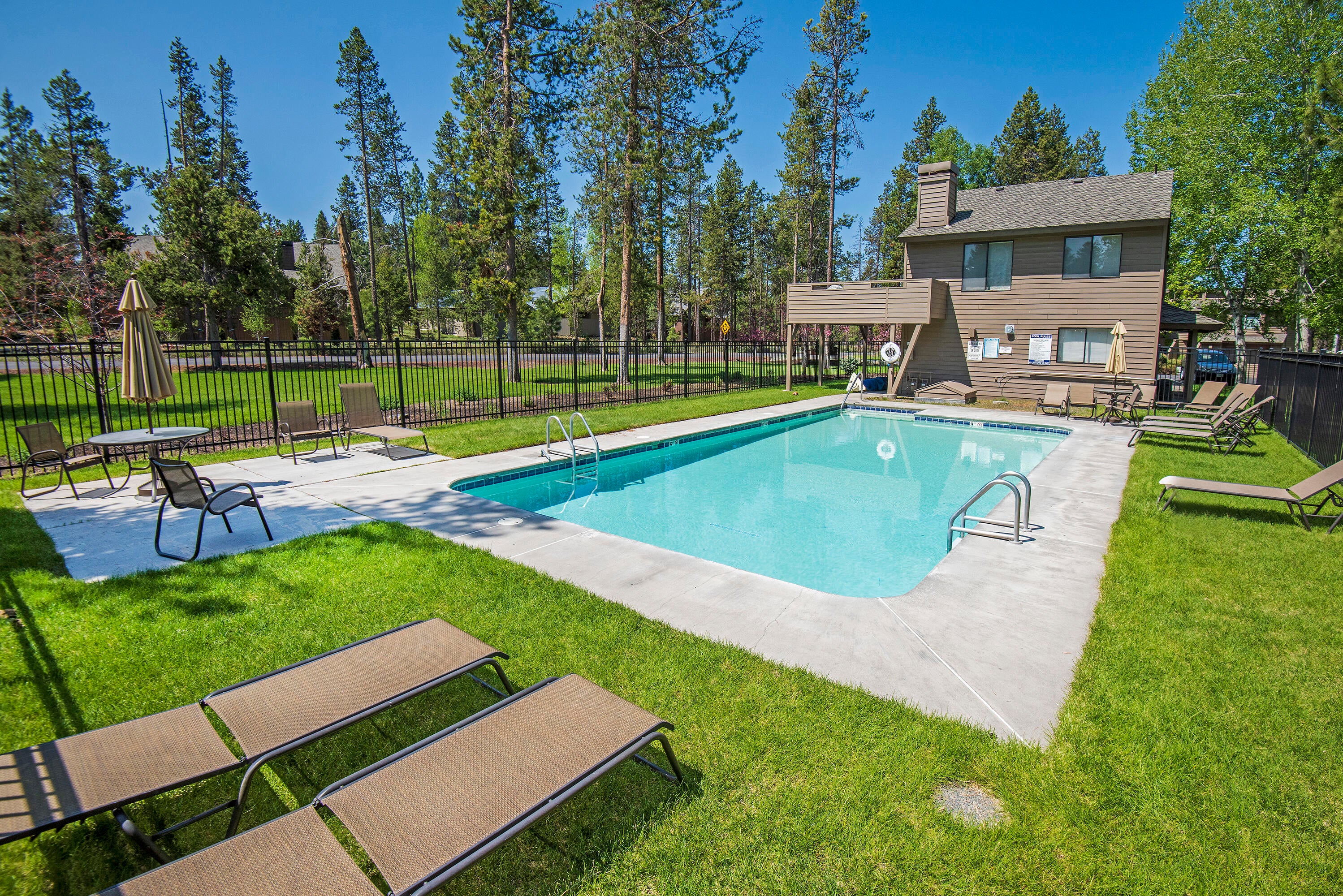 17794 West Core Road, Unit 27 Sunriver, OR 97707 - Photo 30 of 31 30