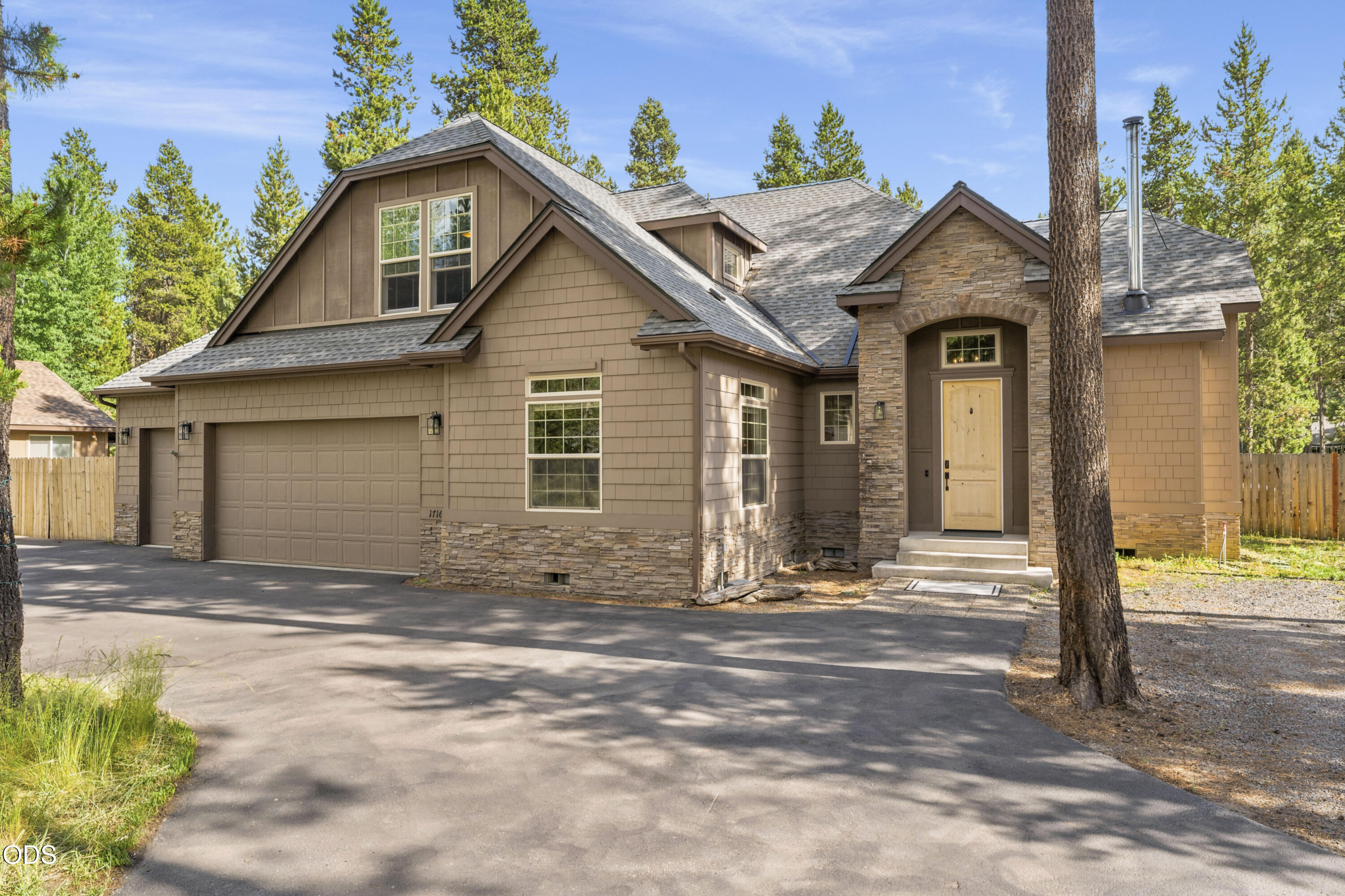 17169 Kingsburg Road Bend, OR 97707 - Photo 74 of 77
