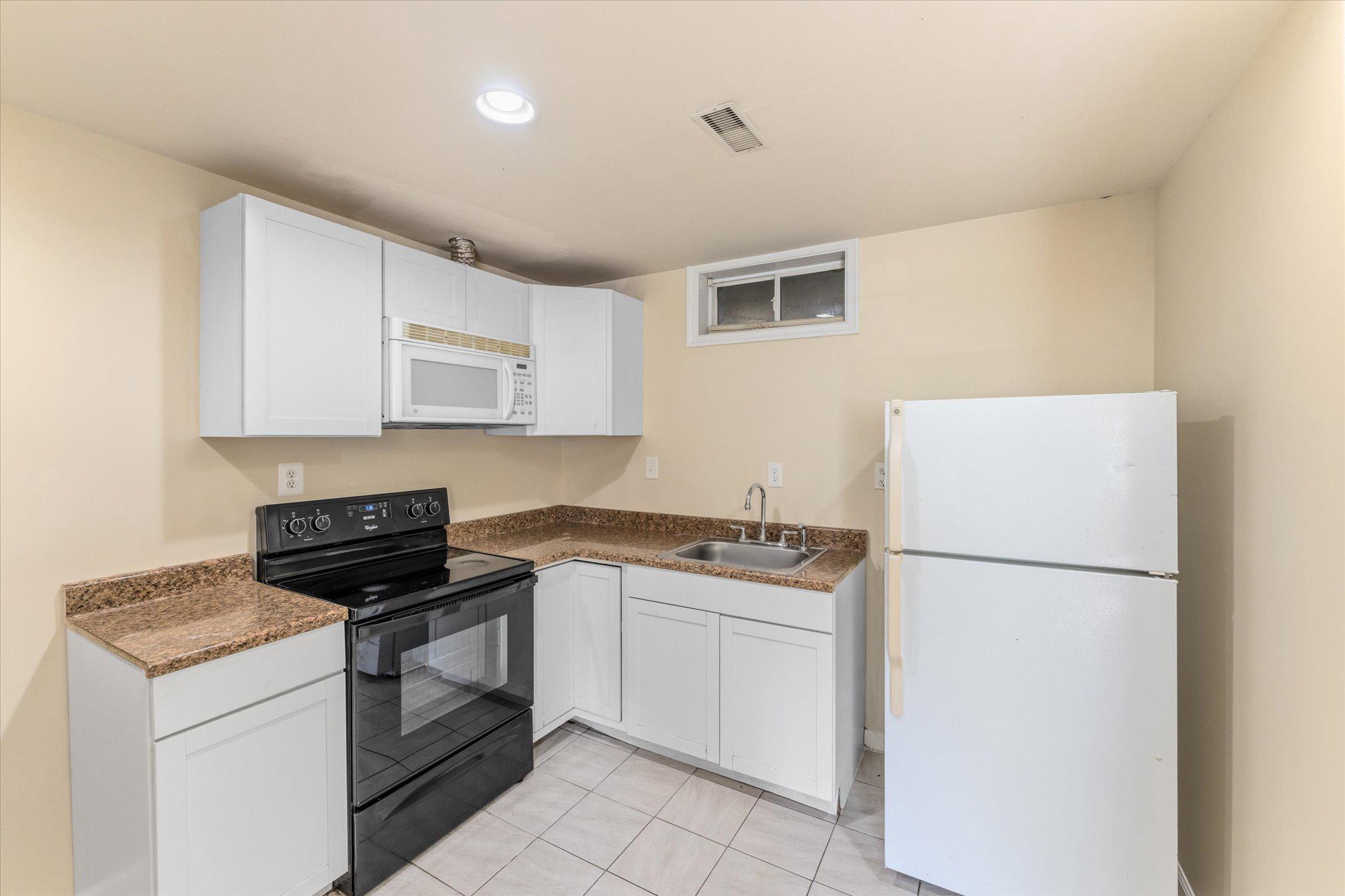 3068 Pony Ridge Turn Dumfries, VA 22026 - Photo 41 of 56 Second kitchen